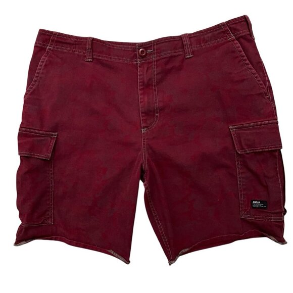 Nike Cargo Shorts Mens Size 38 SB Skateboard Camo Print Stretch Burgundy - Picture 1 of 6